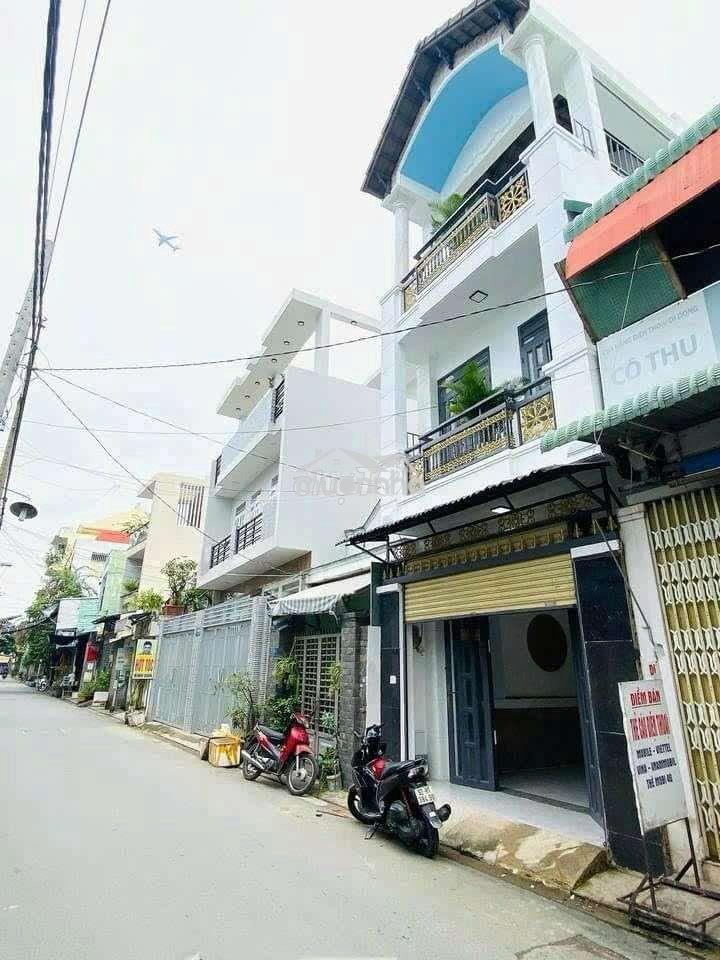 Nhà hẻm xe tải thông đường số 12 kế bên aeon tân phú