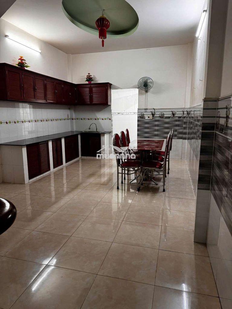 Nhà trệt lầu 2pn2wc hẻm xe hơi đường chuyên dùng chính 