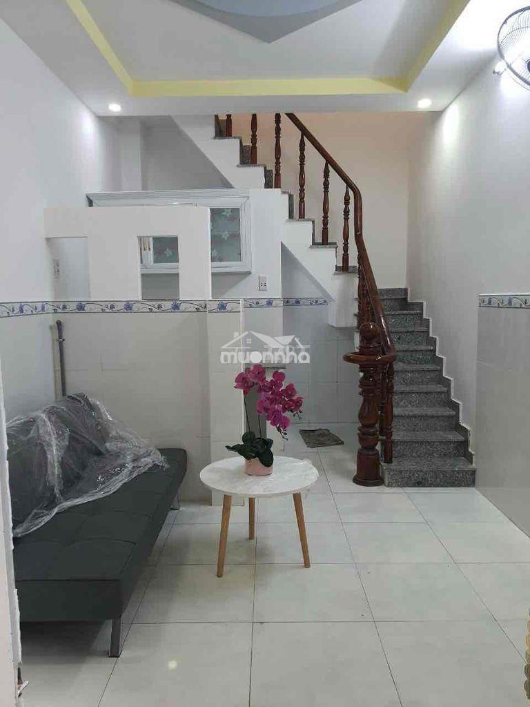 Cho thuê nhà nguyên căn 3x 6 đúc 1tấm , giá 2,5tr/tháng , ấp 1