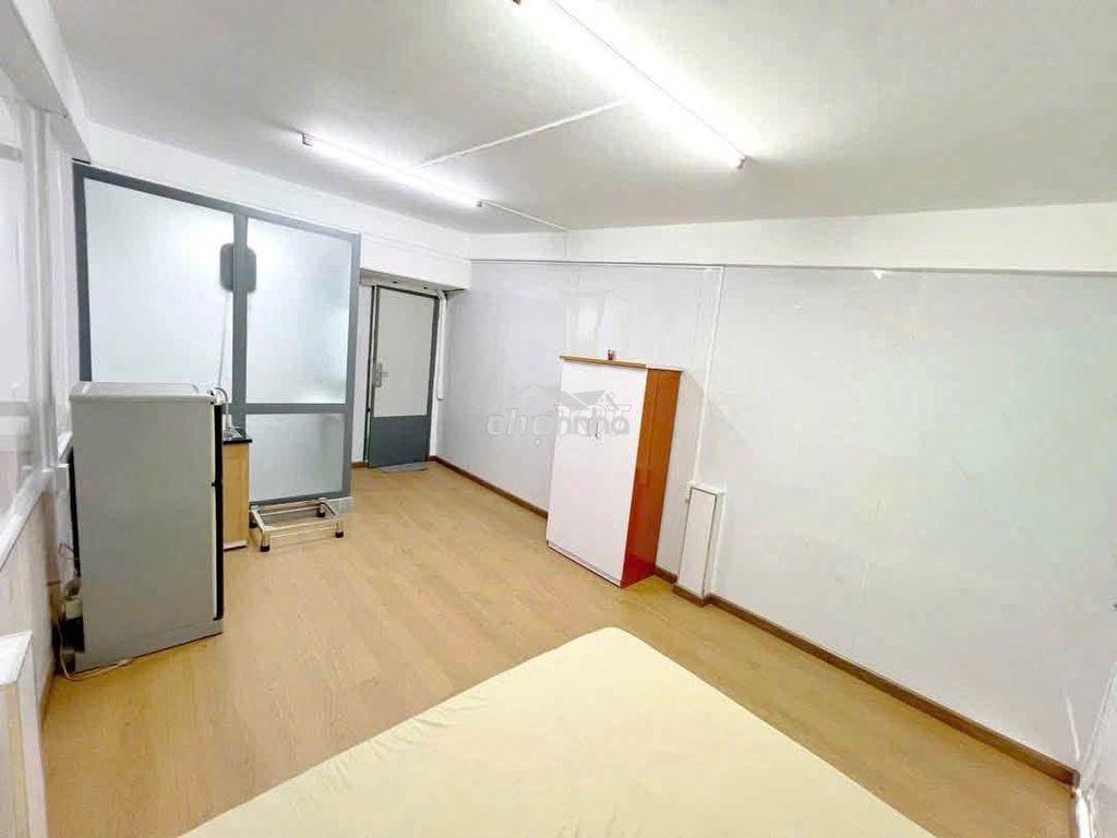 Chính chủ cần cho thuê phòng trọ ( chdv) kế bên tòa nhà etown - Ảnh 3