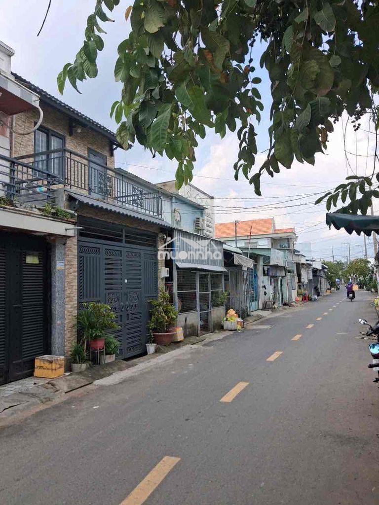 Bán nhà đường xe hơi-4❌20-4 phòng ngủ - sổ riêng chủ ở