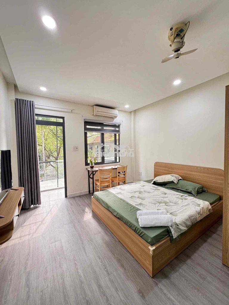Cho thuê căn hộ tách bếp full nt ngay công trường dân chủ