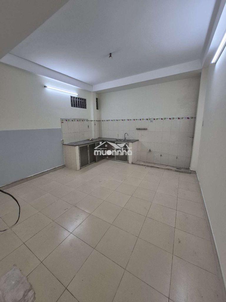 Cho thuê nhà 4x15m 3 lầu 4pn 5wc hẻm 5m ngay eon tân phú  - Ảnh 4
