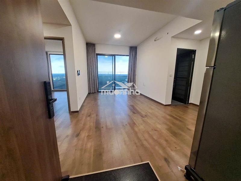 Cho thuê 2 pn,2 wc nhà trống giá 10,5tr toà panorama mizuki park