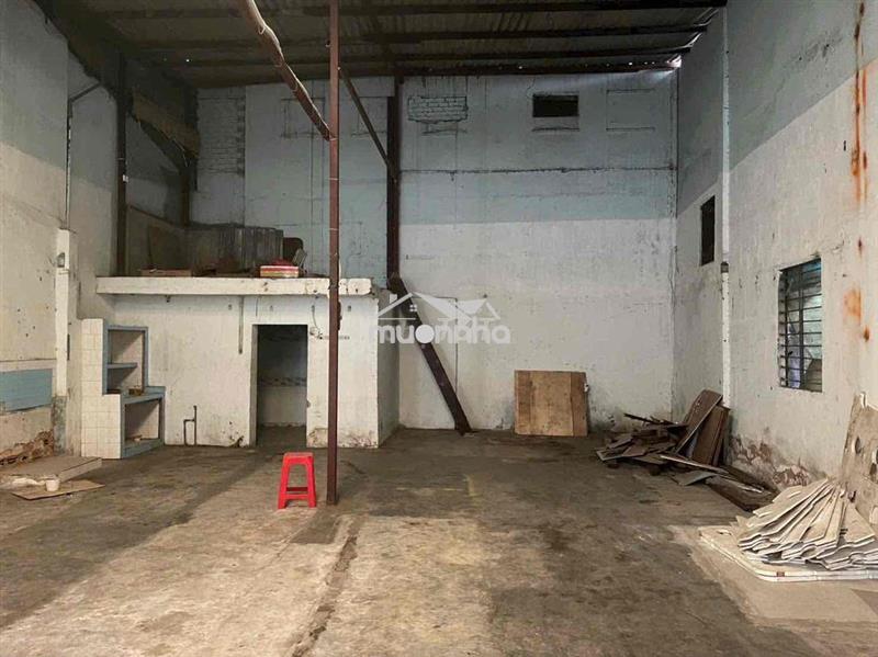 Nhà nát hẽm ba gác đường lò gốm phường bình tây , ( quận 6 củ )  dt :