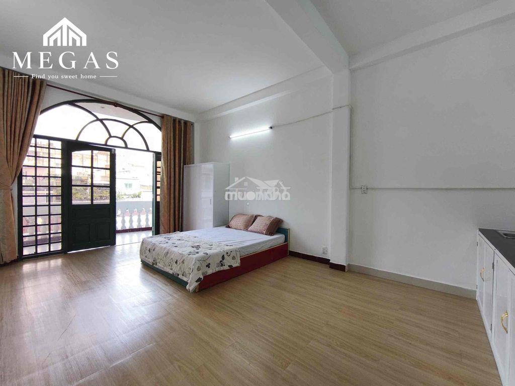 Phòng ban công rộng 35m2 ngay công viên gia định - Ảnh 2