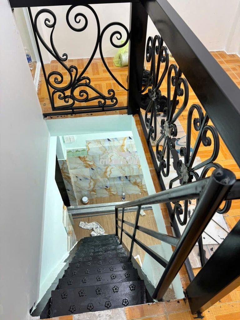 Nhà cần bán gấp - Ảnh 3