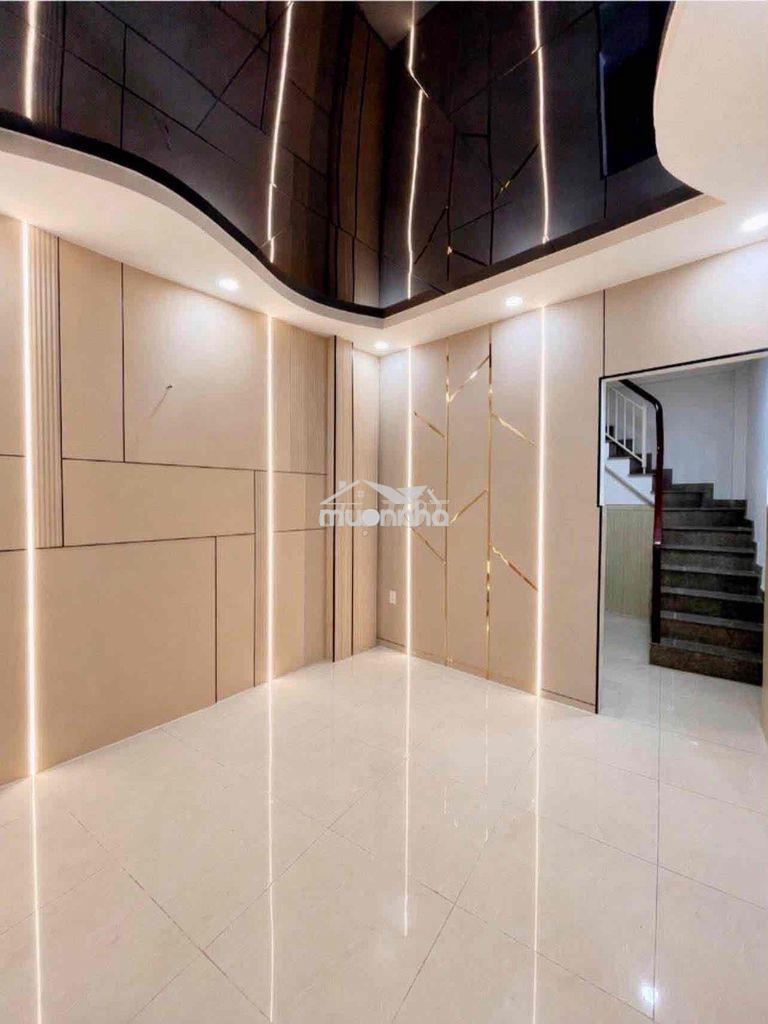 Bán nhà 4 tầng sát mặt tiền đường tôn đản. vào ở ngay. - Ảnh 2