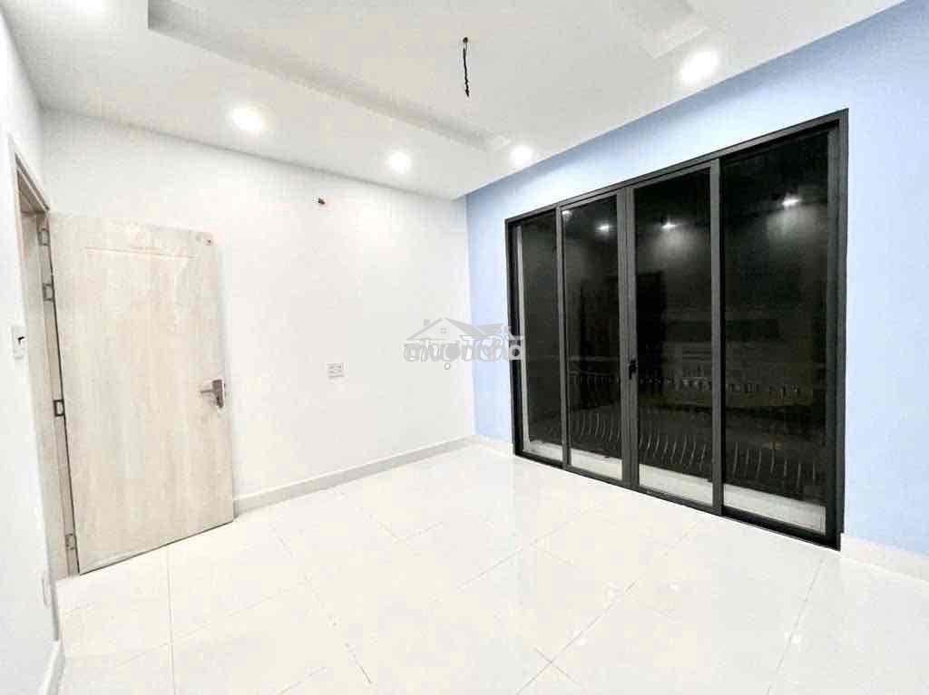 Cho thuê nhà mới toanh đối diện lotte nguyễn văn lượng gò vấp - Ảnh 3