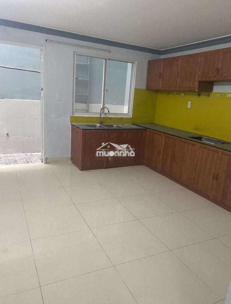 Bán nhà ngay chợ phú định p16 q8 - Ảnh 3