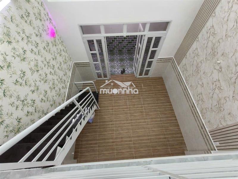 Bán nhà 5,5 x 11 trệt lầu - kết cấu chắc chắn, khu dân cư yên bình