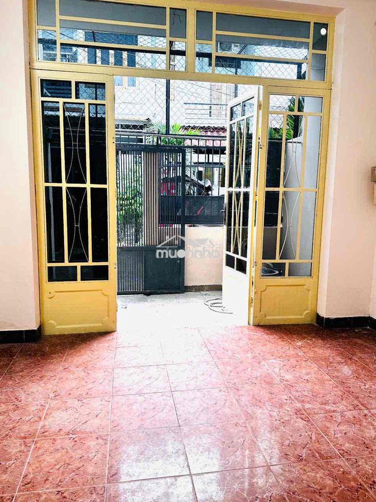 Cho thuê nguyên căn nhà cấp 4 đẹp, hẻm xe hơi: 2 pn