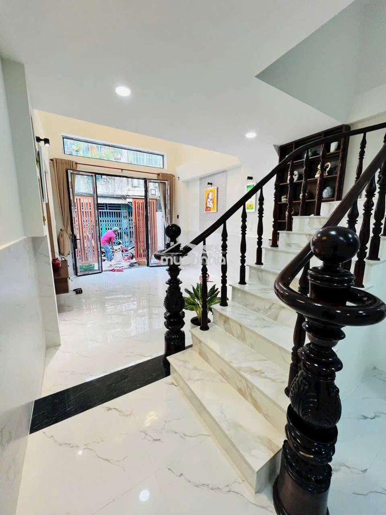 Nhà đẹp chính chủ sát mặt tiền  - Ảnh 3