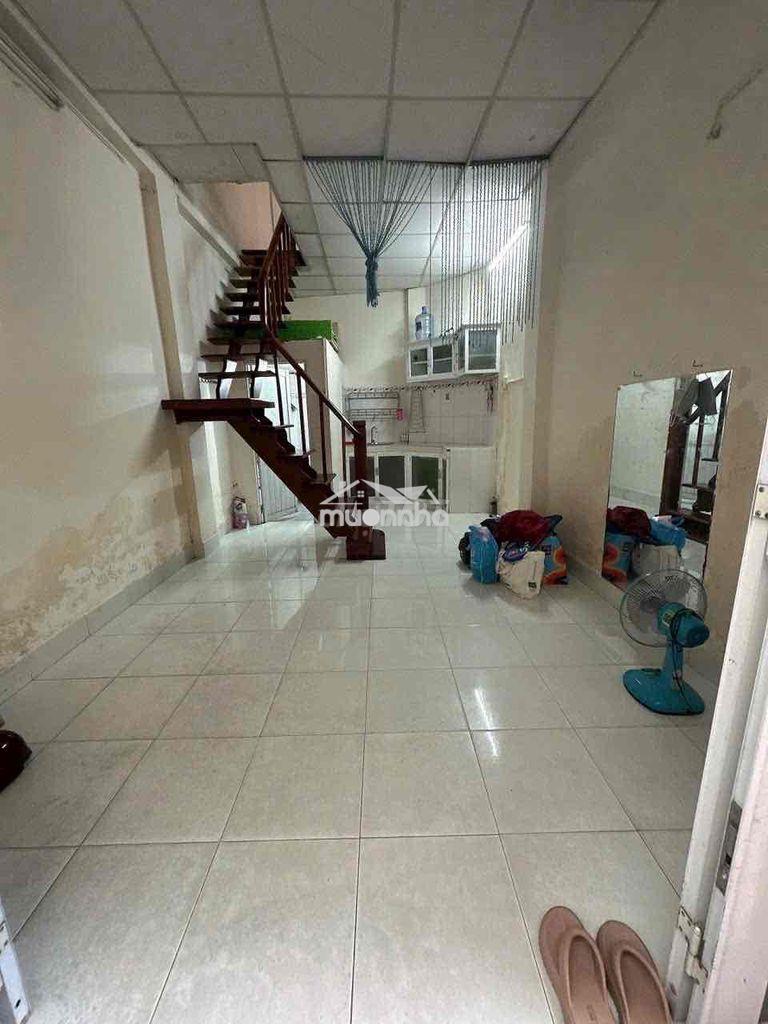 Cho thuê nhà nguyên căn quận 10 - 1 trệt 1 lầu chỉ 5,5 triêu