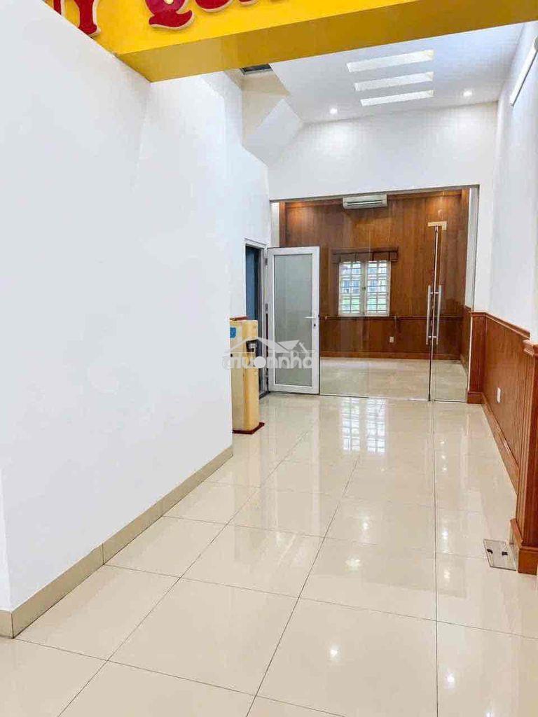 Tôi chính chủ cho thuê nhà mặt bằng phía trước và phòng trọ trên lầu
