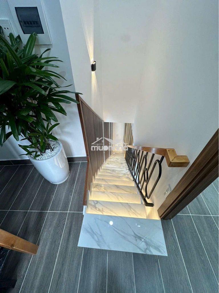 Nhà nở hậu 8m , vài bước ra mặt tiền đường bà hom - Ảnh 3