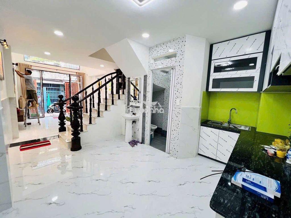 Nhà đẹp chính chủ sát mặt tiền  - Ảnh 4