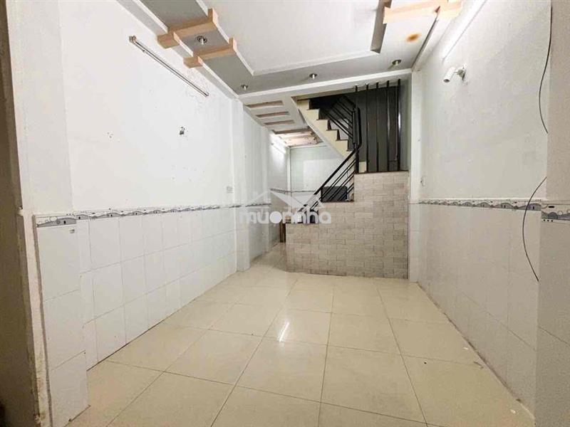 Nhà 2 phòng ngủ 3x10 cách mạng tháng 8