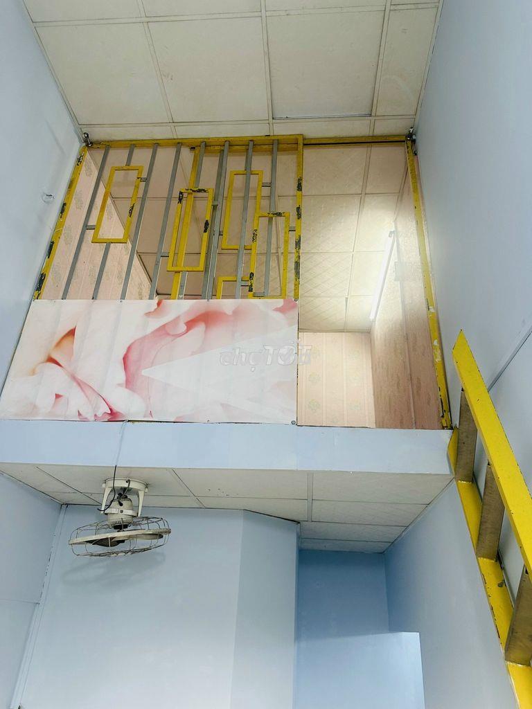 Bán nhà trọ 3 mặt tiền hẻm - 8 phòng luôn luôn đầy khách thuê - Ảnh 4