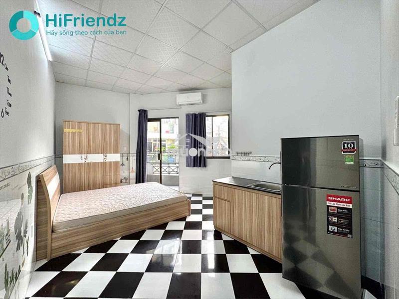 Studio ban công đầy đủ nội thất 25m2 ngay âu dương lân q8 gần parc mal