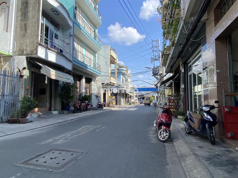 Nhà xưởng 8x60m.cấp 4.hẻm 8m nguyễn sơn.gía:35tr
