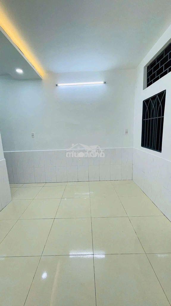 Nhà diện tích khủng- 2pn - 8tr phạm văn đồng - Ảnh 2