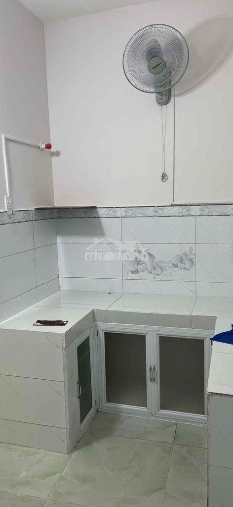Cho thuê nhà nguyên căn chính chủ, đổi diện siêu thị gigamail. - Ảnh 3