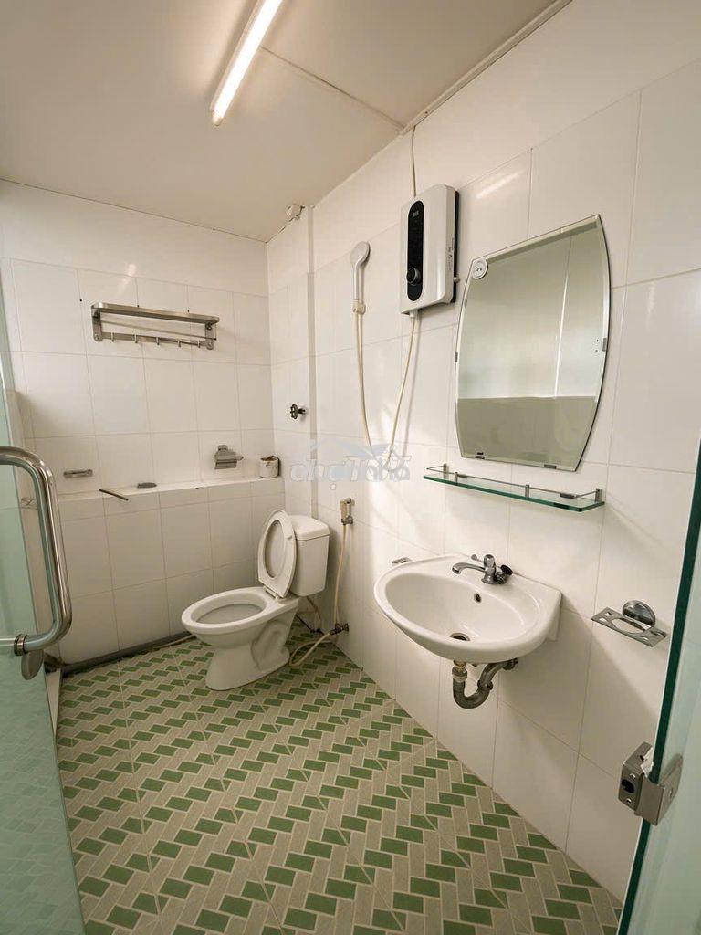 Lầu 4 - p402 ban công, 35m2, giá 6.5 triệu/ tháng - Ảnh 4
