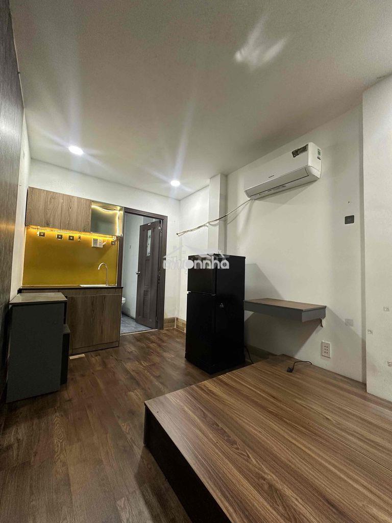 Gần bigc - vòng xoay dân chủ - q10 - full nội thất