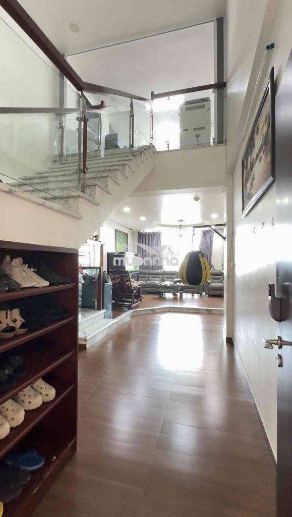 🏡  Cho thuê căn penthouse cc tản đà q5 - 220m2 - 4pn -