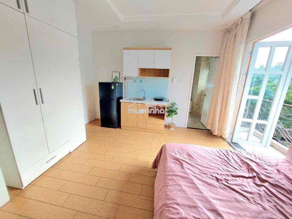 Studio full nội thất, ban công rộng thoáng mát ngay trung tâm quận 7 - Ảnh 3