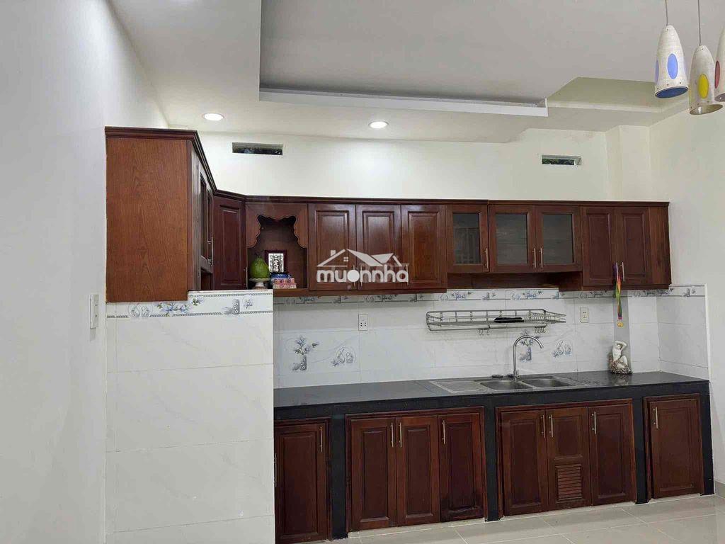 🟢 Nhà thuê trệt,lầu-4 x 15-3pn hẻm c4(142) đường phạm hùng xã bình hưn - Ảnh 3