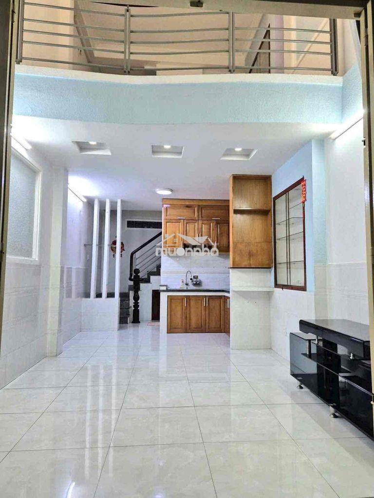 💰💰💰 Nhà gần đại học văn lang - 2pn 2wc - có sân thượng