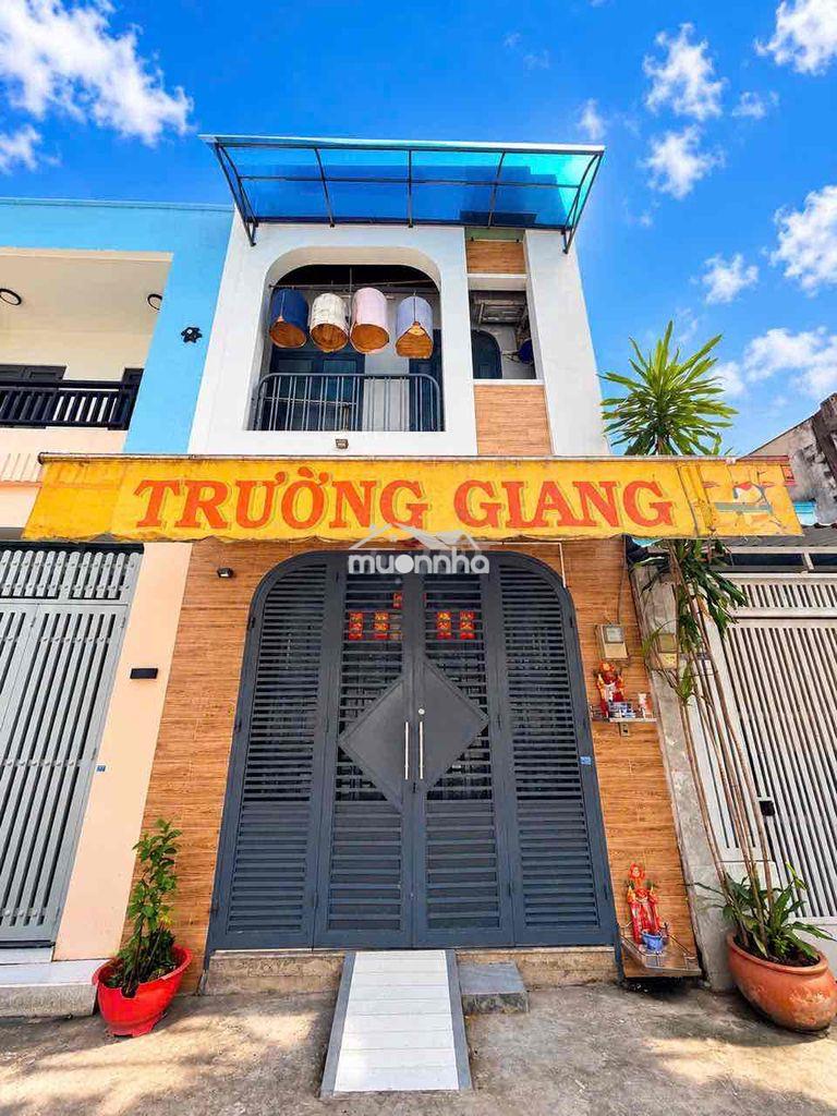 🏡 4,4 tỷ , 3 p.ngủ, 2 tầng, hẻm ô tô thông, đường số 6