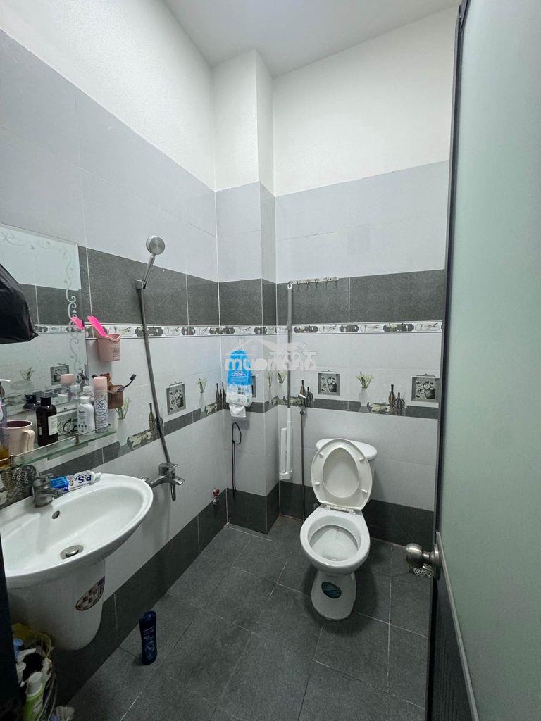 Phú định an dương vương q8 49m² hẻm xe hoi nhỉnh 6tỷ - Ảnh 4