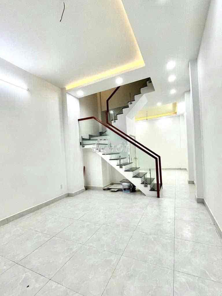 Cho thuê nhà mới toanh đối diện lotte nguyễn văn lượng gò vấp - Ảnh 2
