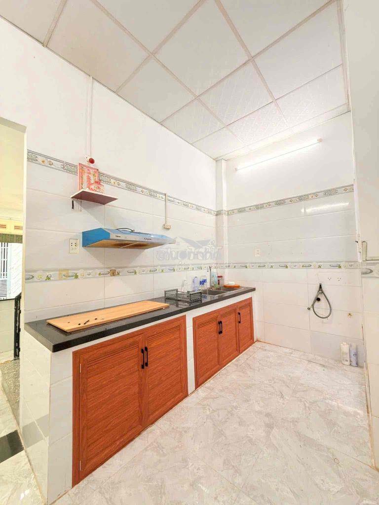 🏠 Nhà cho thuê hẻm hương quê công an xã bình hưng  đi vô hẻm xe 3 gác - Ảnh 3
