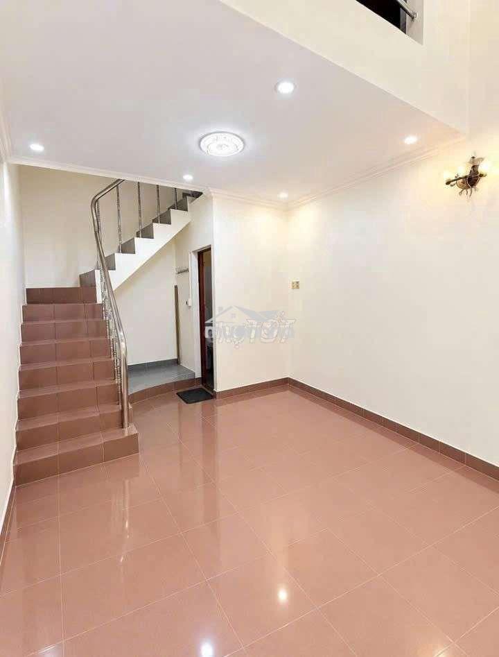 Cho thuê nhà 2pn 3wc/ 11 triệu sát mặt tiền cách mạng tháng 8, quận 3 - Ảnh 2