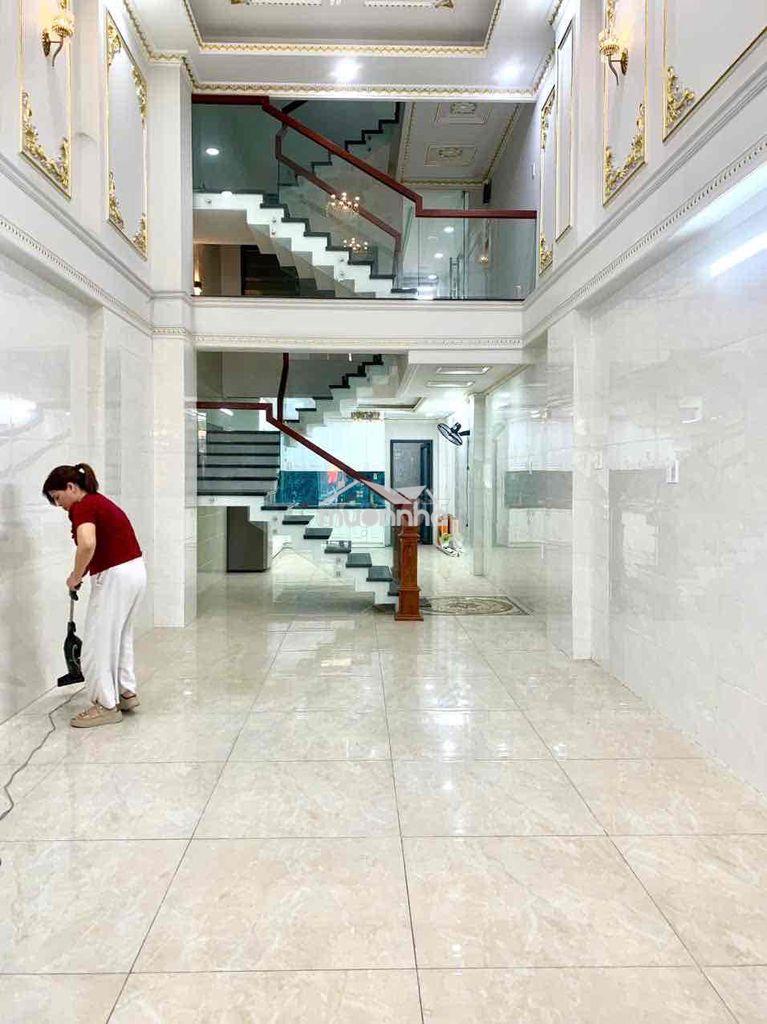Nhà đẹp cho làm chdv 4x20m 1lửng + 3lầu (7pn 8wc) hẻm 7m. tây lân