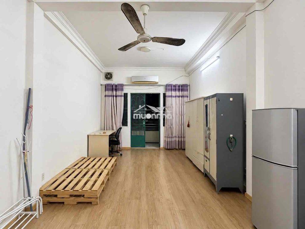 Chính chủ cho thuê phòng trọ 40m2 có ban công giá 5tr9 gần hàng xanh - Ảnh 2