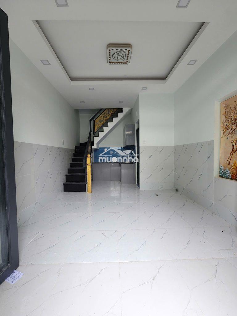 Nhà đường trần văn mười, sổ chung, hẻm xe hơi, 3 tầng, 2pn, 3wc