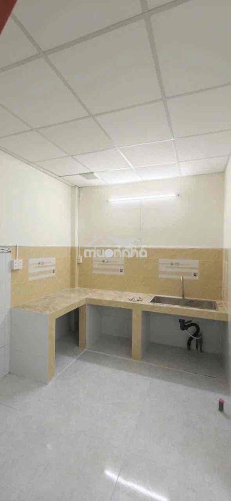 Nhà cho thuê đường lê trọng tấn 4.2x15m, 2pn 2wc mới