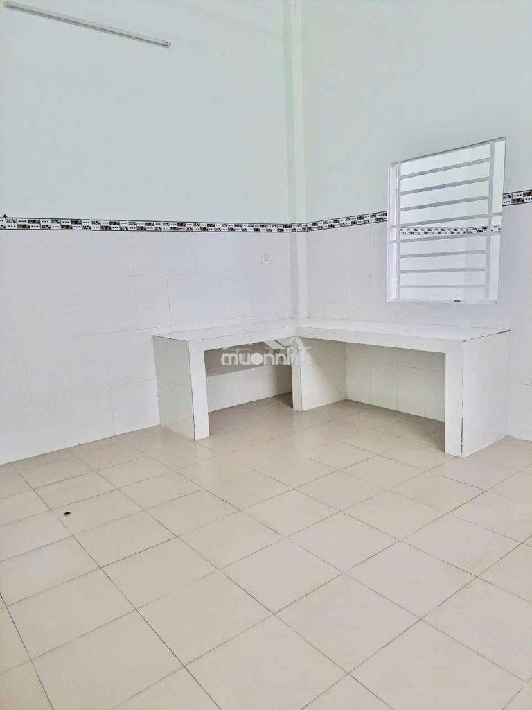 Nhà kho 8tr 150m2( 5×30_1pn) - Ảnh 2