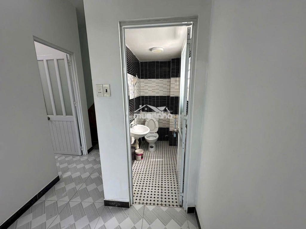9 triệu 3 phòng 3 tầng hẻm xe hơi  - Ảnh 3