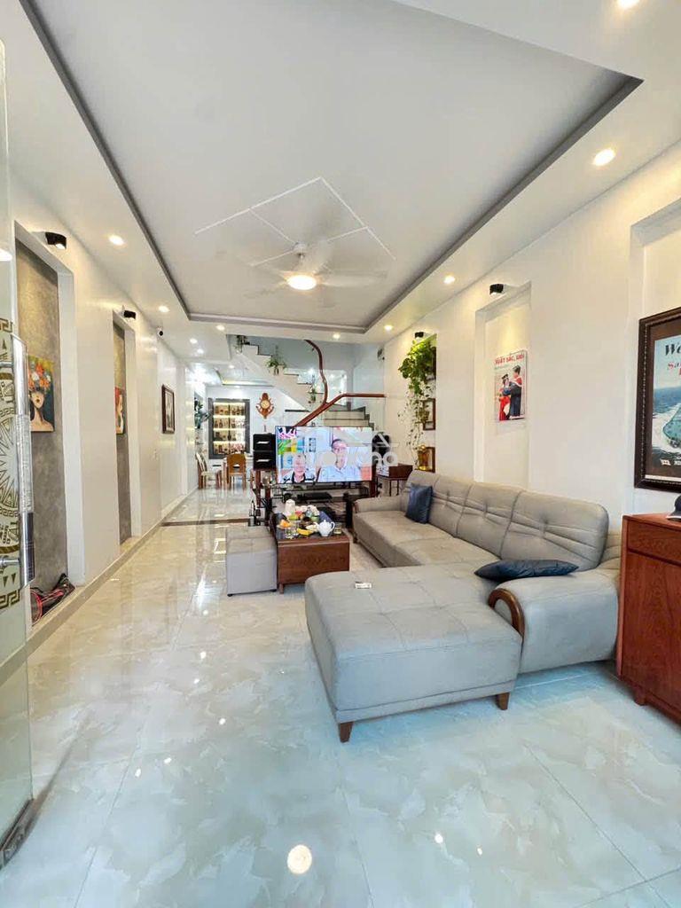 Nhà hương lộ 2, bình tân, 60m2 ngang 4m4, xe hơi thông, giá 5 tỷ 2