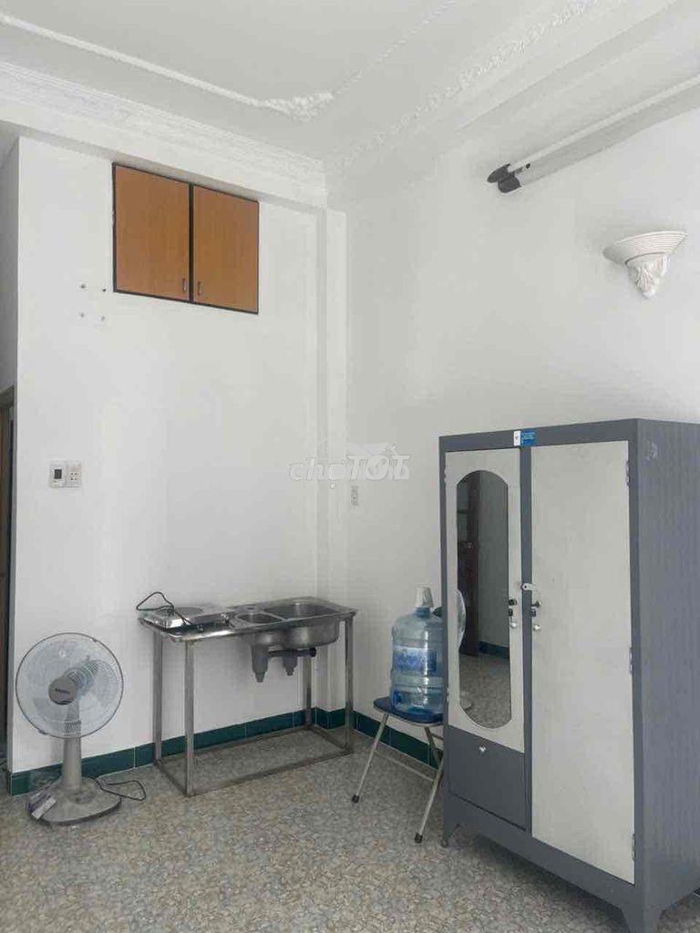 Chính chủ cho thuê  phòng ban công - Ảnh 4