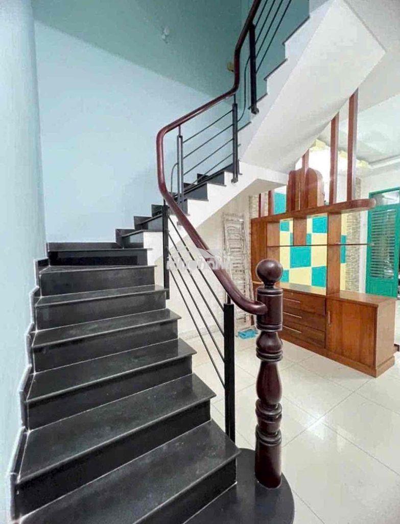 Hẻm xe hơi - nguyễn trãi quận 5 44m2 4 tầng 4 pn - 22 tr